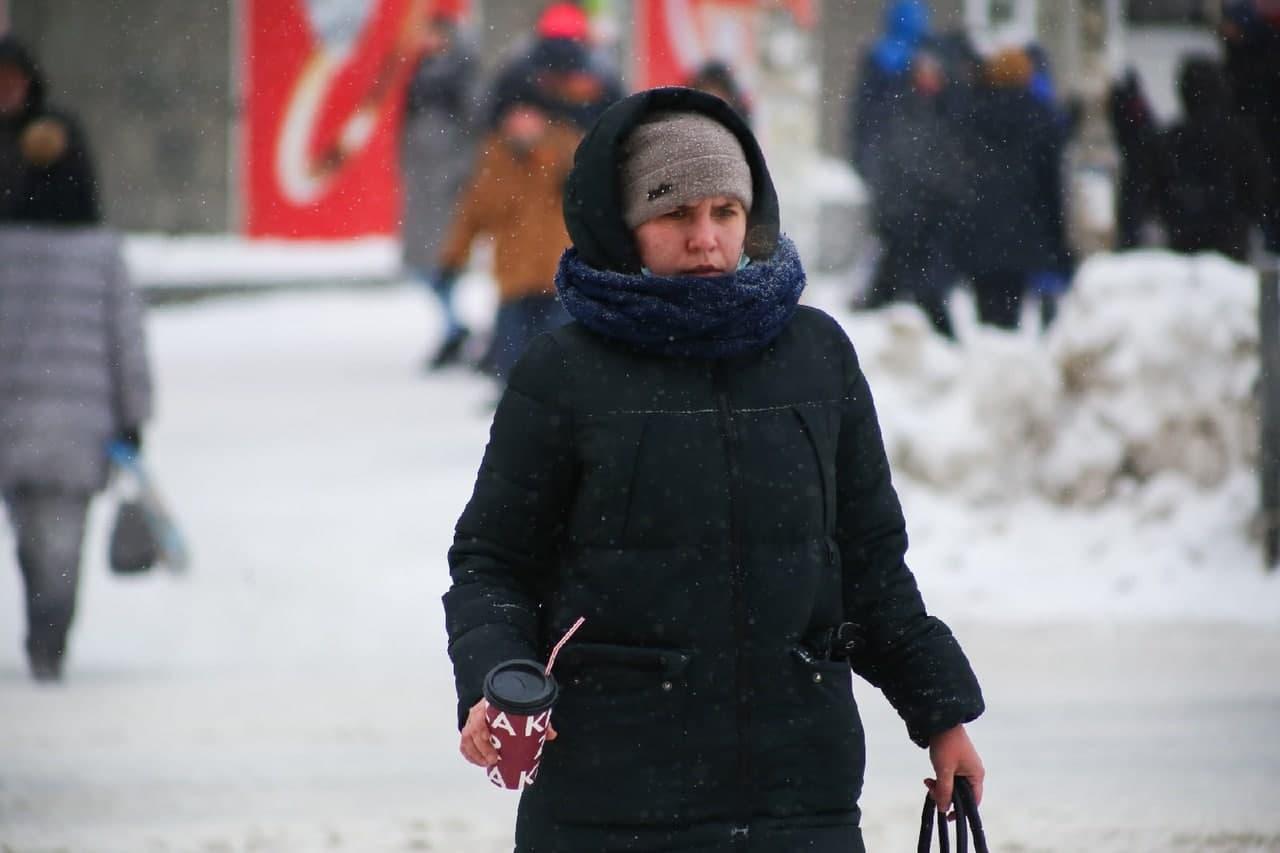 Фото Мартом не пахнет: смотрим на заваленные снегом улицы Новосибирска в первый день весны 2